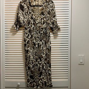 DVF leopard print mid length dress &cinched waist